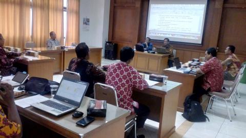 Workshop Evaluasi Kurikulum dalam Rangka Revitalisasi Kurikulum